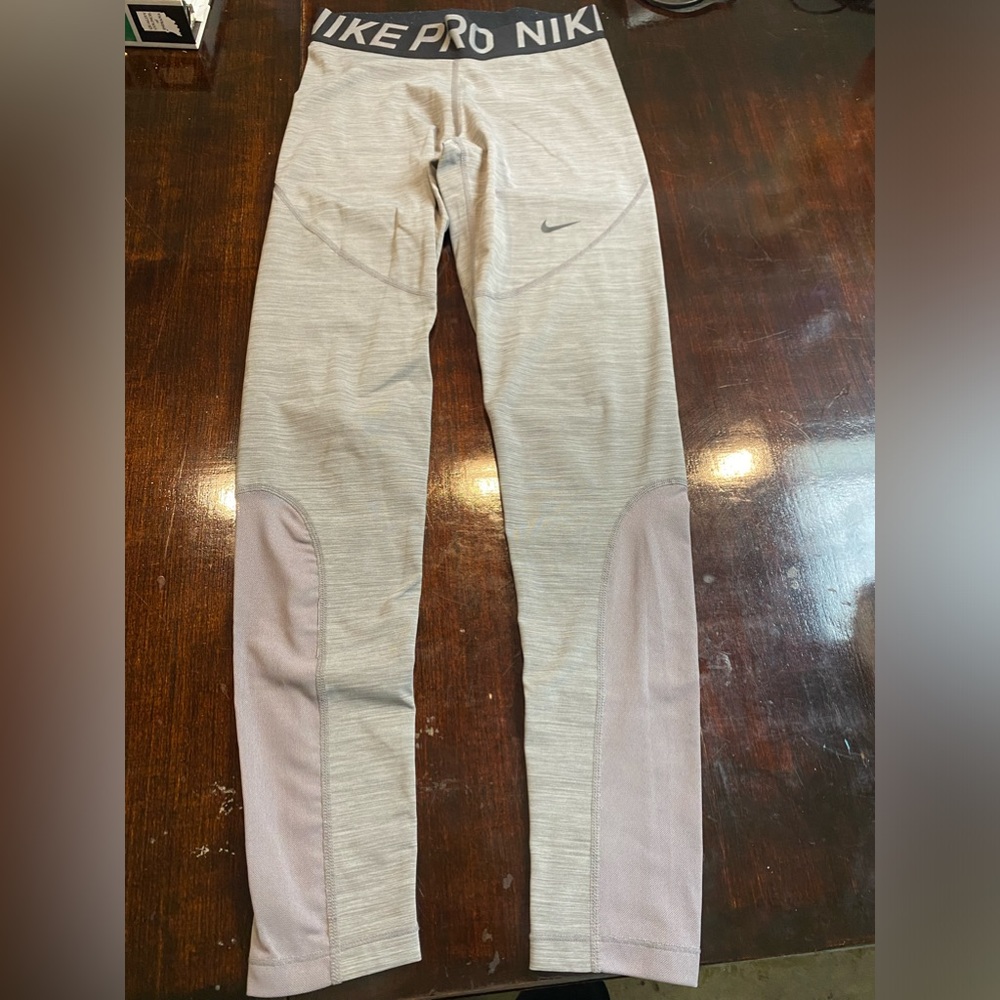 Greg Nike Pro Leggings